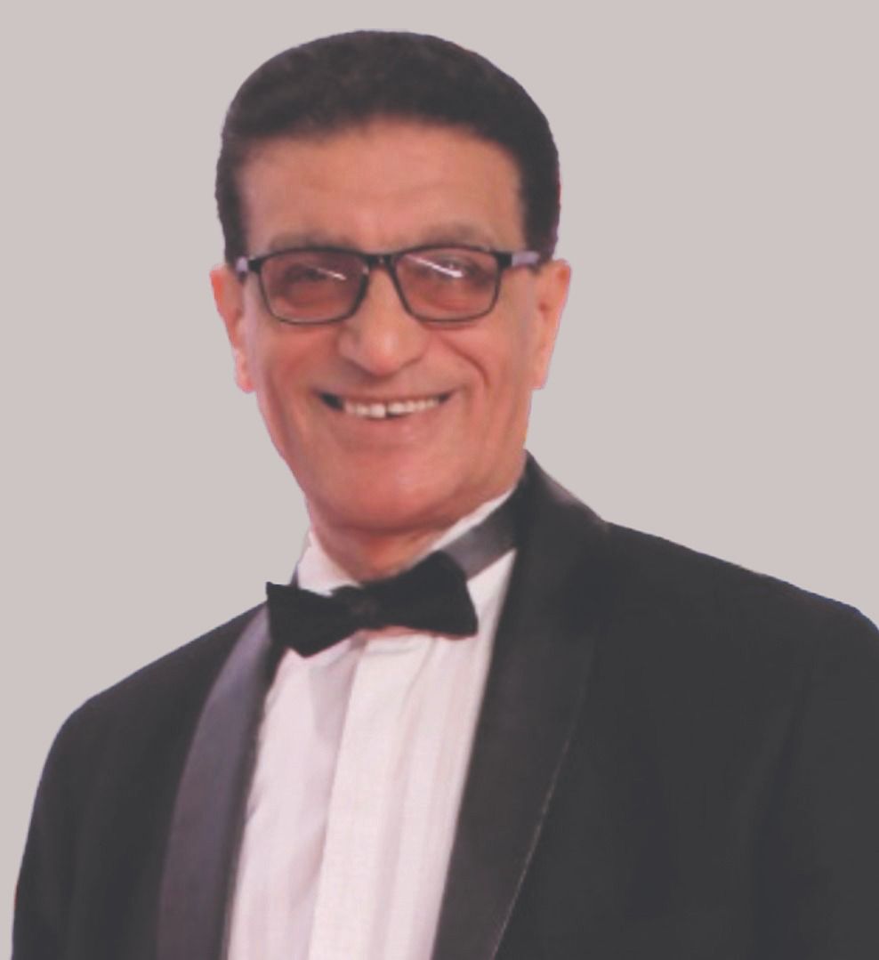 الكاتب والناقد : طارق مرسي